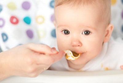 Ինչպես երեխայի սննդացանկում ընդգրկել հավելյալ կերակրատեսակներ