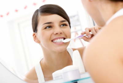 Տարածված սխալներ, որ թույլ ենք տալիս ատամները լվանալիս