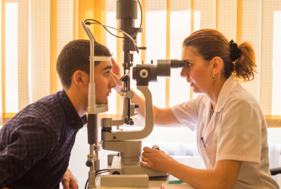 Հայաստանում աչքի պլաստիկայի և նեյրոօֆթալմոլոգիայի վիրաբուժության միակ ծառայությունը գործում է 2005 թ-ից՝ Ս. Վ. Մալայանի անվան ակնաբուժական կենտրոնում