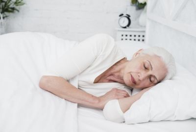 Կարճ քունը կարող է վնասել տարեց կանանց ոսկորների առողջությանը