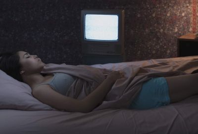 Արհեստական լույսի ներքո քնելը նպաստում է ճարպակալմանը. հետազոտություն