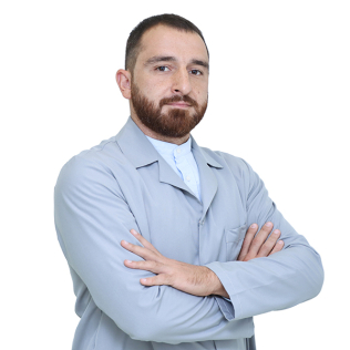 Карен  Акопян
