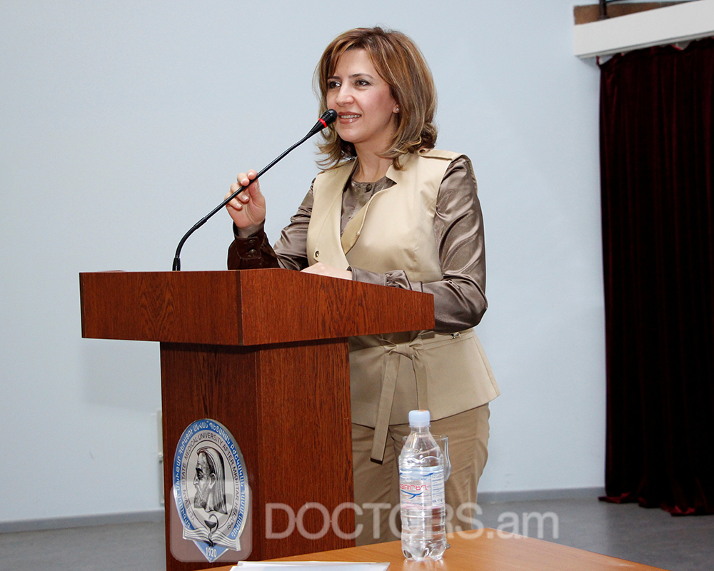 Աննա Վիկտորի Հովակիմյան