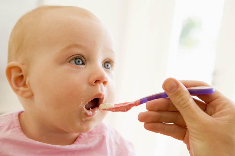 Ծծկեր և կրտսեր տարիքի երեխաների կերակրումը